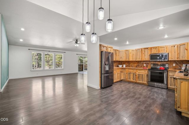 52917 Shady Lane, La Pine, OR 97739