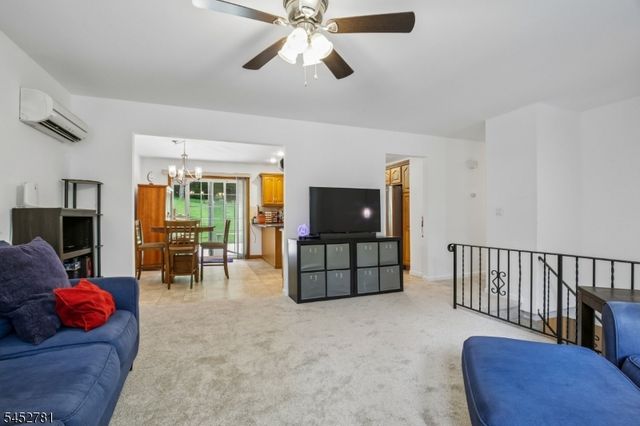 89 Tomahawk Trl, Sparta Twp., NJ 07871