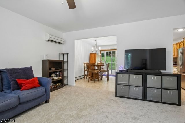 89 Tomahawk Trl, Sparta Twp., NJ 07871