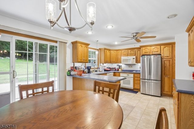 89 Tomahawk Trl, Sparta Twp., NJ 07871