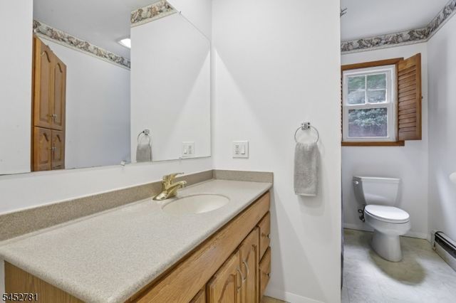 89 Tomahawk Trl, Sparta Twp., NJ 07871
