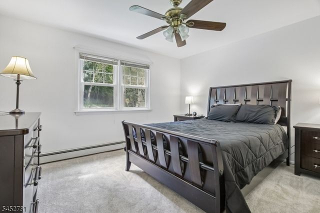 89 Tomahawk Trl, Sparta Twp., NJ 07871
