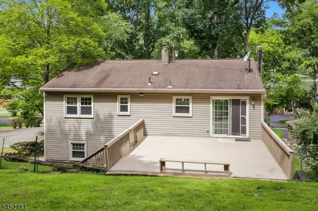 89 Tomahawk Trl, Sparta Twp., NJ 07871
