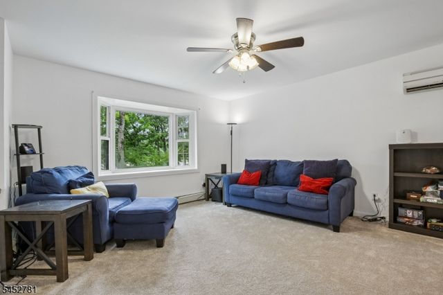 89 Tomahawk Trl, Sparta Twp., NJ 07871