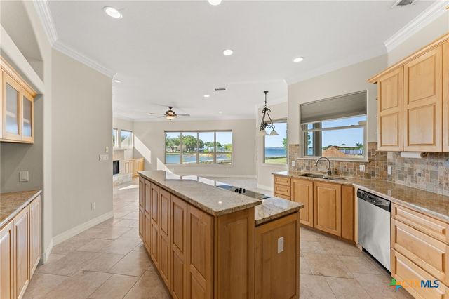 100 Palm Cove, Buchanan Dam, TX 78609