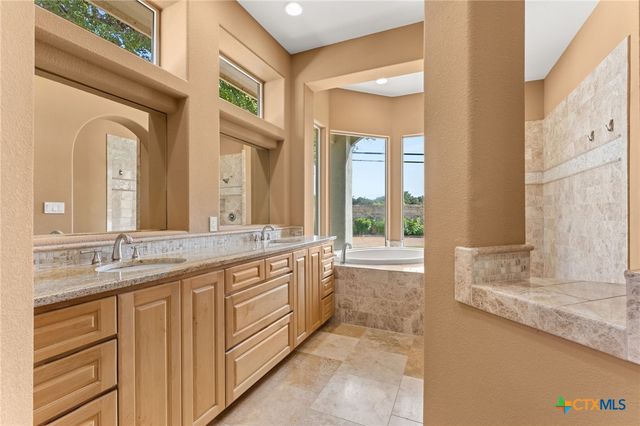 100 Palm Cove, Buchanan Dam, TX 78609