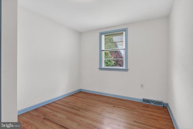 1638 TEMPLE AVE, Lancaster, PA 17603