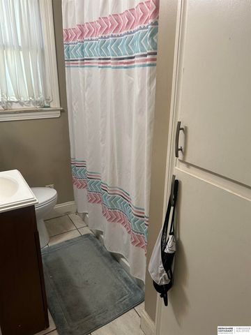 3342 N 41st Street, Omaha, NE 68111