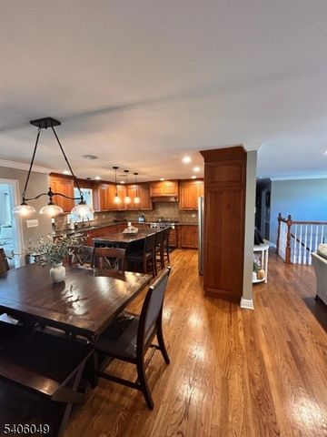 2 Holderith Rd, West Caldwell Twp., NJ 07006