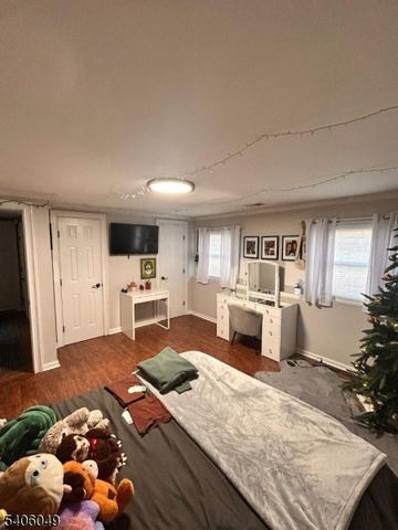 2 Holderith Rd, West Caldwell Twp., NJ 07006