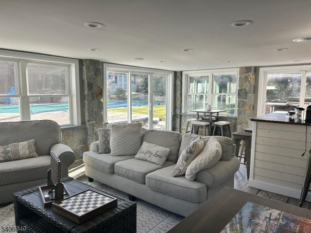 2 Holderith Rd, West Caldwell Twp., NJ 07006