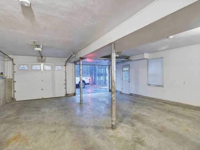 99 Dudley Rd, Oxford, MA 01540