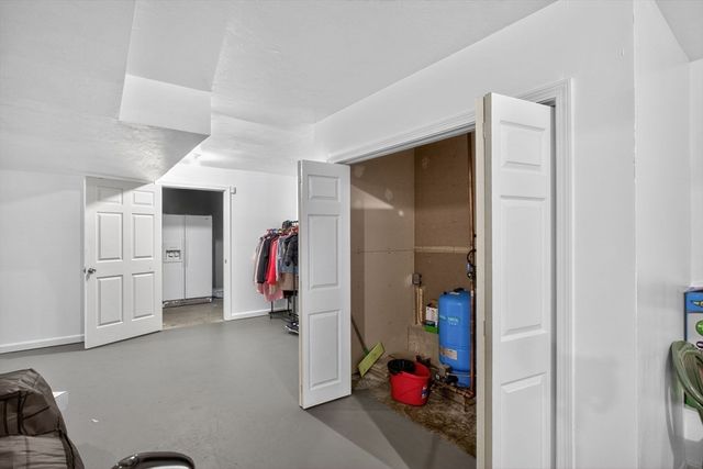 99 Dudley Rd, Oxford, MA 01540