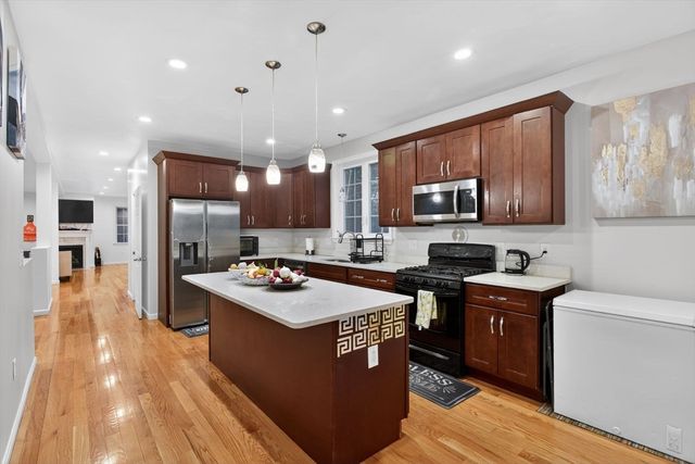 99 Dudley Rd, Oxford, MA 01540