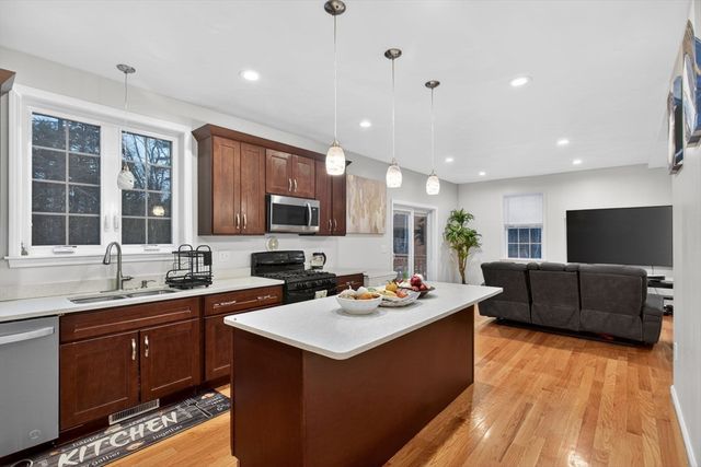 99 Dudley Rd, Oxford, MA 01540