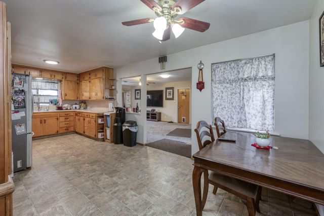 1055 E Dinuba Avenue, Reedley, CA 93654