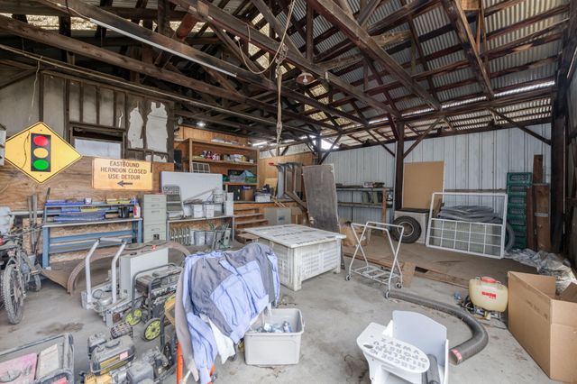 1055 E Dinuba Avenue, Reedley, CA 93654