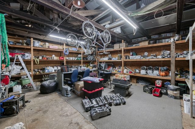 1055 E Dinuba Avenue, Reedley, CA 93654