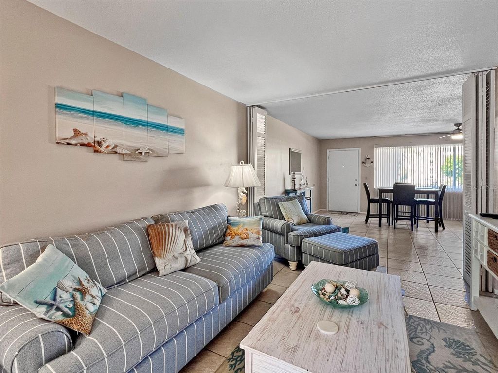 Image 6 of property listing at 4480 IRONWOOD CIRCLE 217A, Bradenton, FL 34209