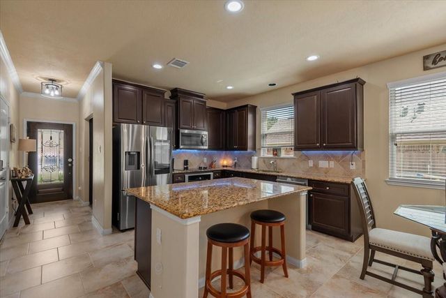 3726 Whisper Walk, Montgomery, TX 77356
