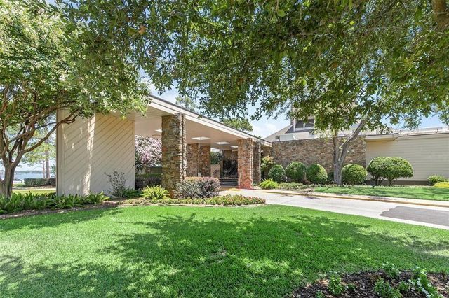 3726 Whisper Walk, Montgomery, TX 77356