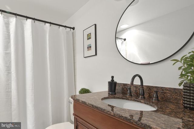 803 N HOWARD ST #333, Alexandria, VA 22304