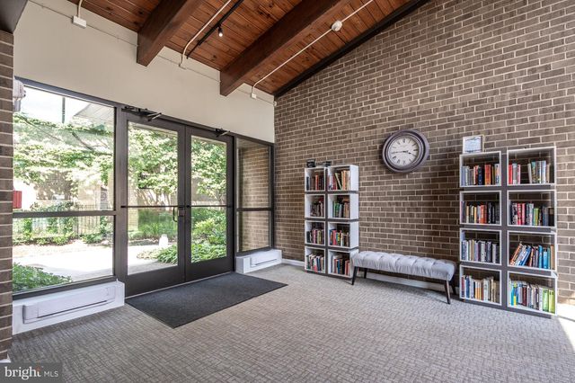 803 N HOWARD ST #333, Alexandria, VA 22304