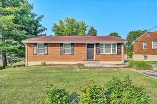 5528 Cove RD, Roanoke, VA 24019