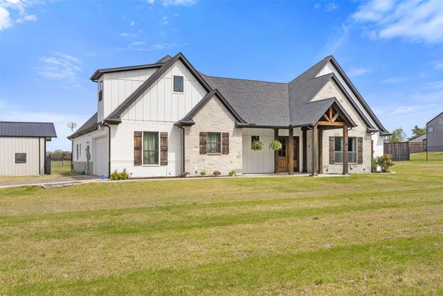 4933 County Road 2208, Greenville, TX 75402