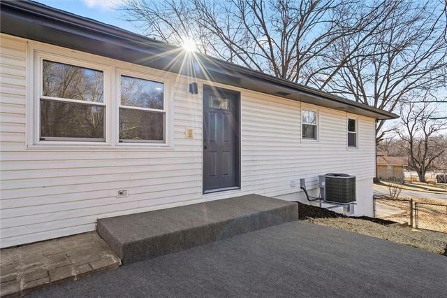 6632 Georgia Avenue, Kansas City, KS 66104