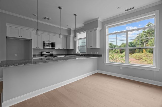 635 Old Post Road 302, Sharon, MA 02067