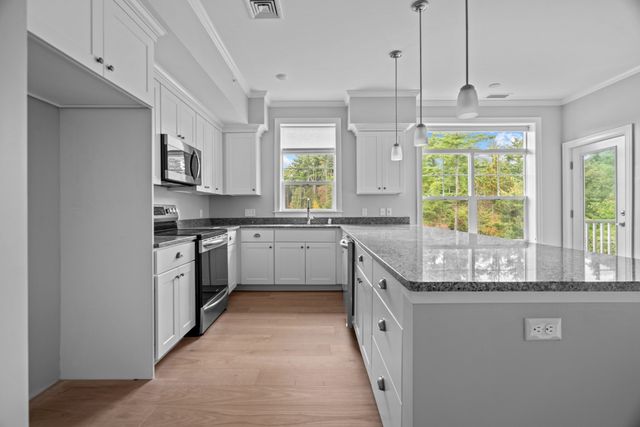 635 Old Post Road 302, Sharon, MA 02067