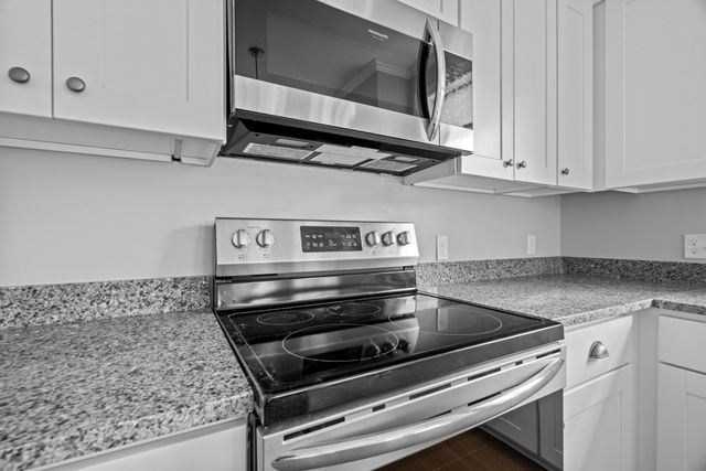 635 Old Post Road 302, Sharon, MA 02067