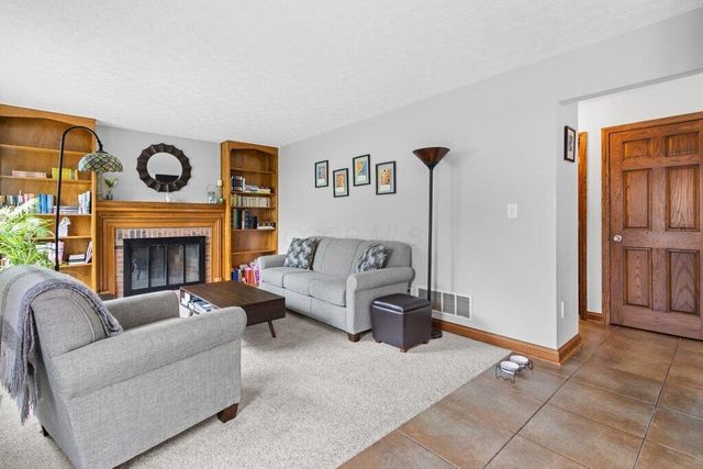 6808 Pine Bark Lane, Columbus, OH 43235