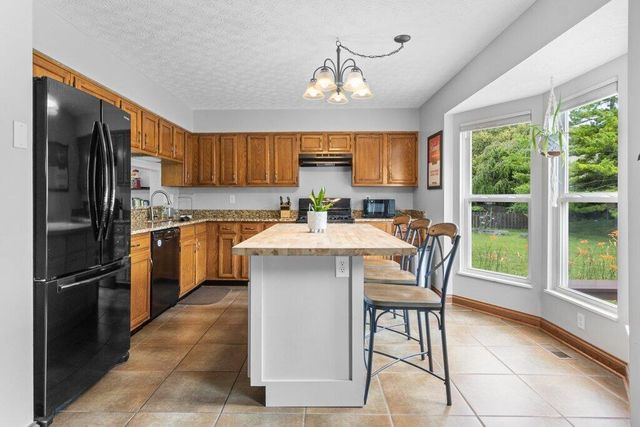 6808 Pine Bark Lane, Columbus, OH 43235