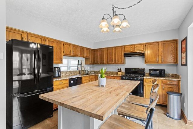 6808 Pine Bark Lane, Columbus, OH 43235
