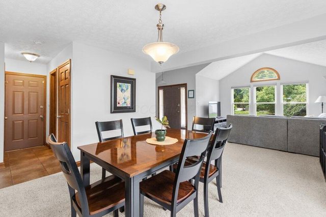 6808 Pine Bark Lane, Columbus, OH 43235