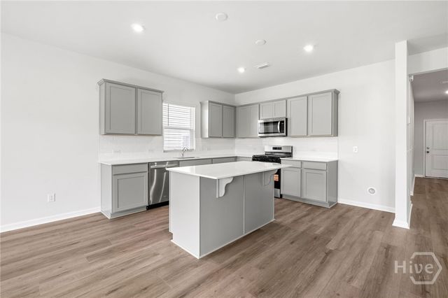 378 Crosstown Avenue, Richmond Hill, GA 31324