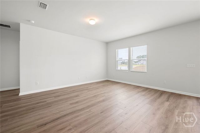 378 Crosstown Avenue, Richmond Hill, GA 31324