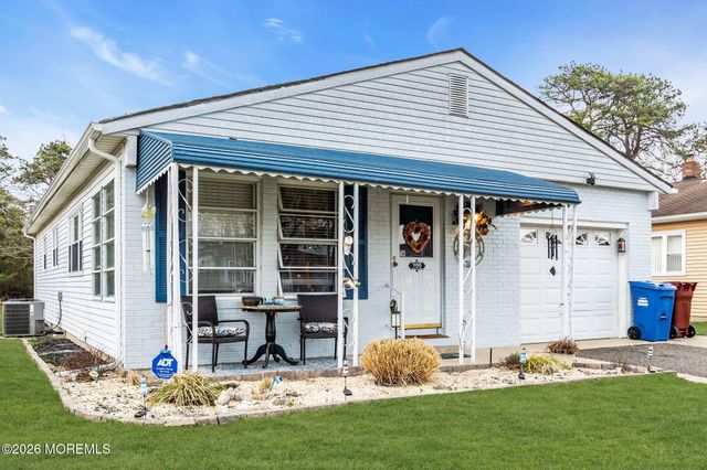 100 Torrey Pines Drive, Toms River, NJ 08757