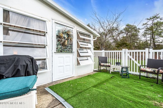 100 Torrey Pines Drive, Toms River, NJ 08757