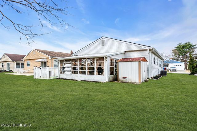 100 Torrey Pines Drive, Toms River, NJ 08757