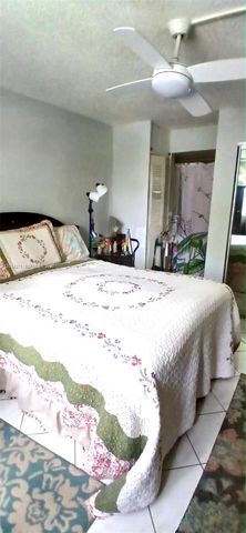 4090 NW 42nd Ave 304, Lauderdale Lakes, FL 33319