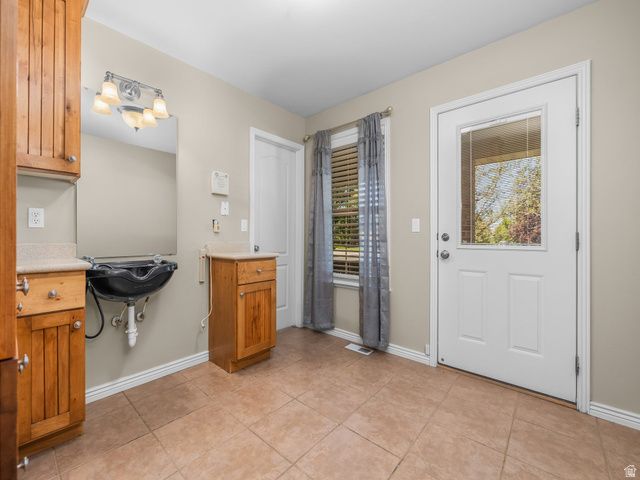 1644 N 850 W, Orem, UT 84057