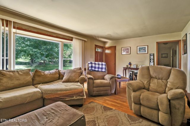 110 Clark Ave, Jamestown, TN 38556