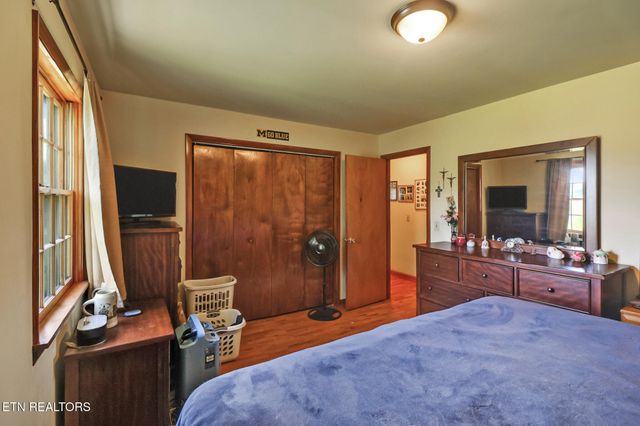 110 Clark Ave, Jamestown, TN 38556