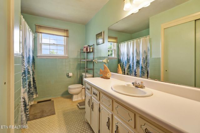 110 Clark Ave, Jamestown, TN 38556