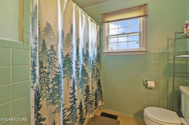 110 Clark Ave, Jamestown, TN 38556