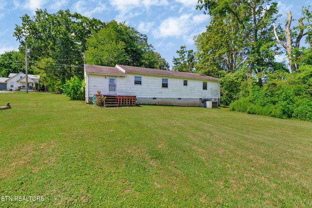 110 Clark Ave, Jamestown, TN 38556