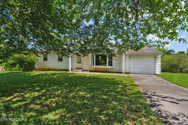 110 Clark Ave, Jamestown, TN 38556